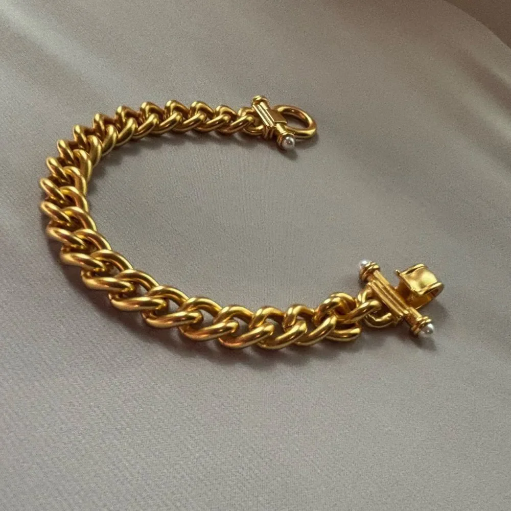 Brand New. $235 Julie Vos Dolce Demi Link Bracelet Sz Large (long) Color: gold